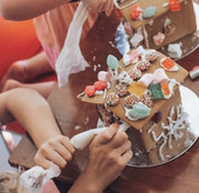 The Gourmet Pantry - Traditional Gingerbread House Kit