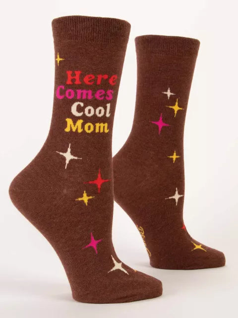 Blue Q - Here Comes Cool Mom - Women’s Crew Socks