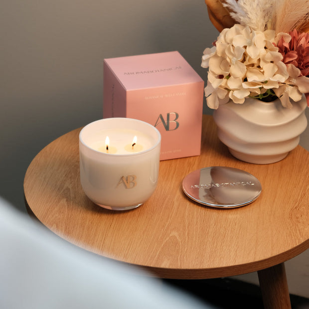 Aromabotanical - 680g Candle - Marshmallow Rose