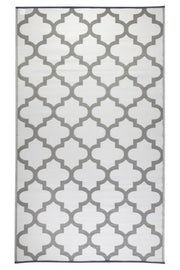Fab Habitat - Tangier Trellis Recycled Plastic Outdoor Rug - Grey And White